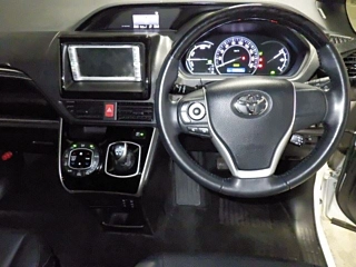 TOYOTA ESQUIRE 2016
