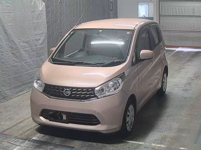 NISSAN DAYZ 2014