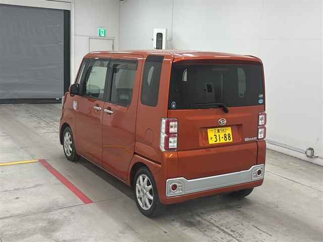 DAIHATSU WAKE 2016