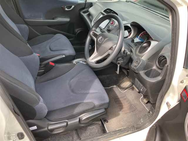 HONDA FIT 2010