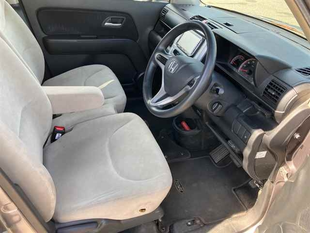 HONDA ZEST 2009