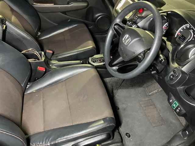 HONDA FIT SHUTTLE 2011