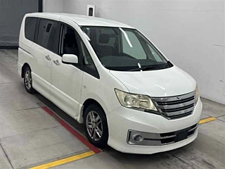 NISSAN SERENA 2011