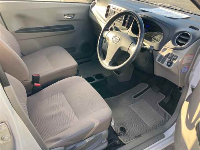 DAIHATSU MIRA E S 2012