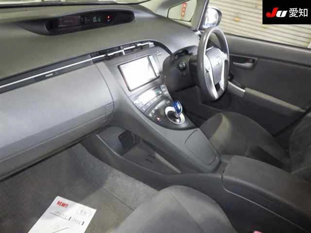 TOYOTA PRIUS 2010