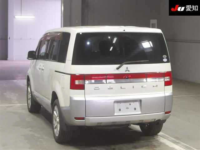 MITSUBISHI DELICA D5 2012