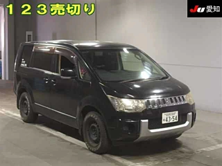 MITSUBISHI DELICA D5 2012