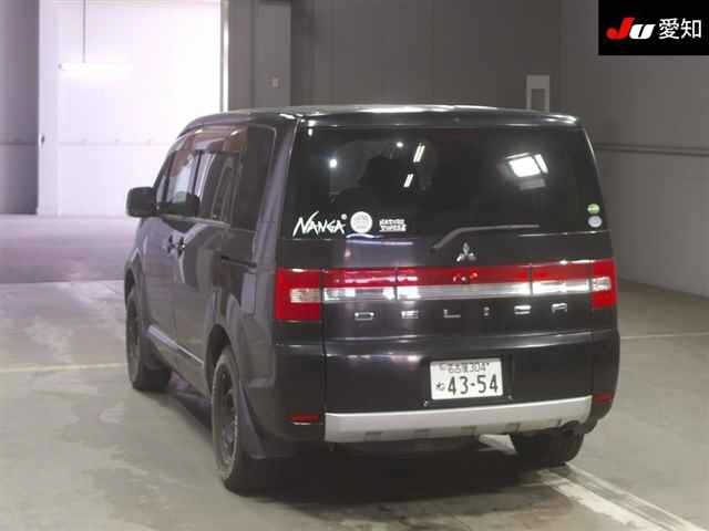 MITSUBISHI DELICA D5 2012