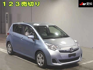 TOYOTA RACTIS 2011
