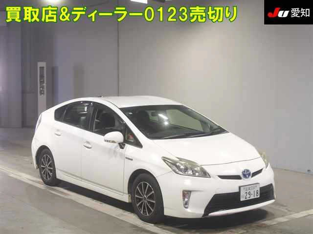 TOYOTA PRIUS 2014
