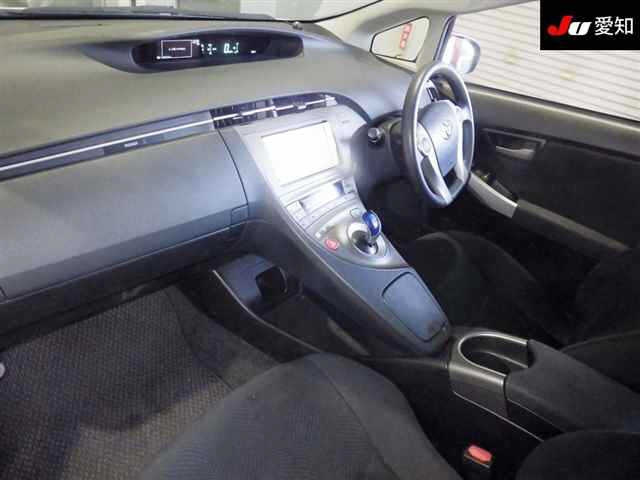 TOYOTA PRIUS 2014
