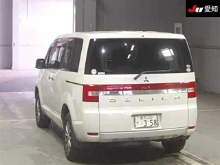 MITSUBISHI DELICA D5 2010