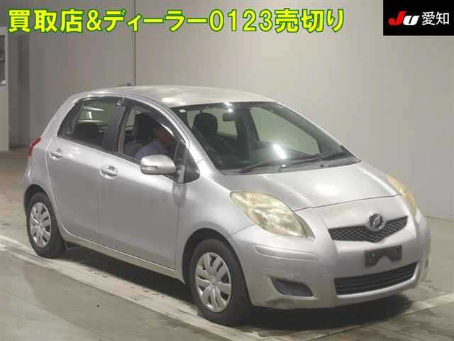 TOYOTA VITZ 2010