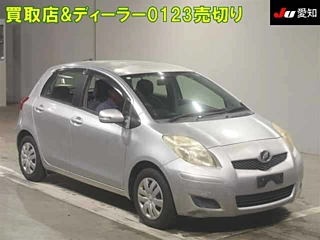 TOYOTA VITZ 2010