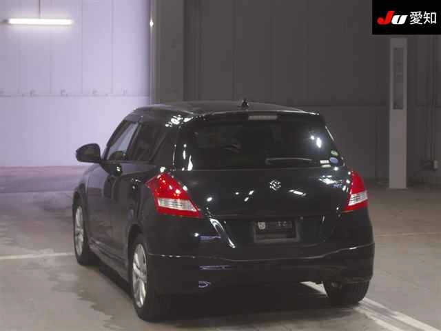 SUZUKI SWIFT 2015