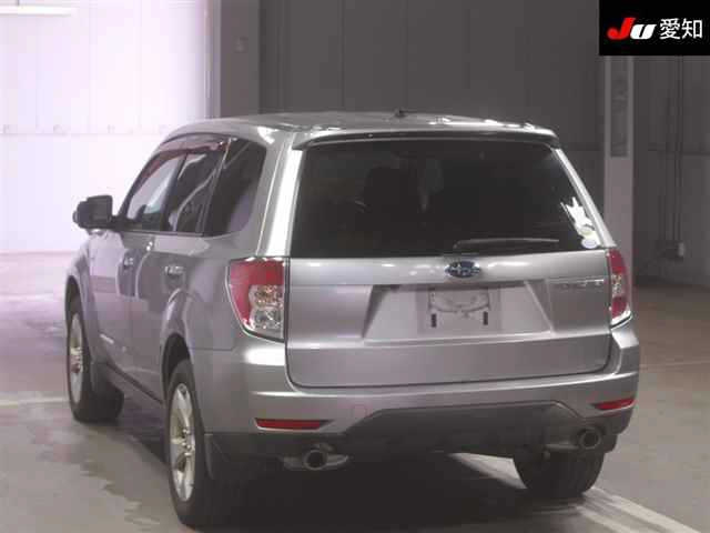 SUBARU FORESTER 2010