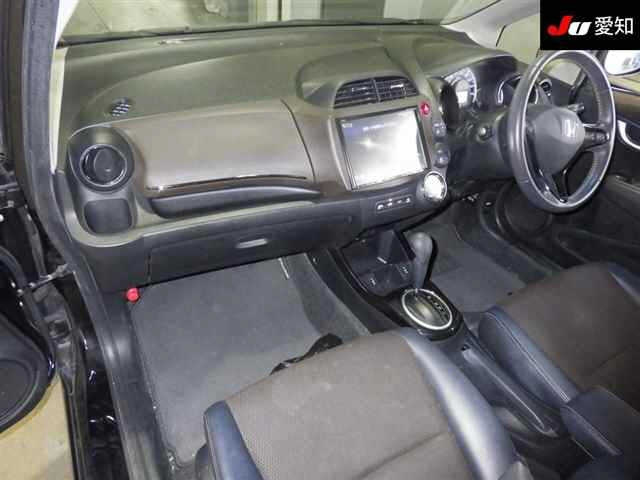 HONDA FIT SHUTTLE 2013