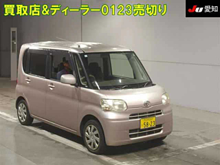 DAIHATSU TANTO 2011
