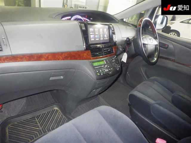TOYOTA ESTIMA 2010