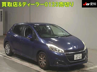 PEUGEOT 208 2015