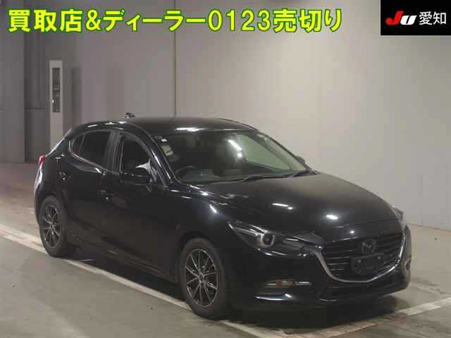MAZDA AXELA 2017