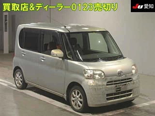 DAIHATSU TANTO 2010