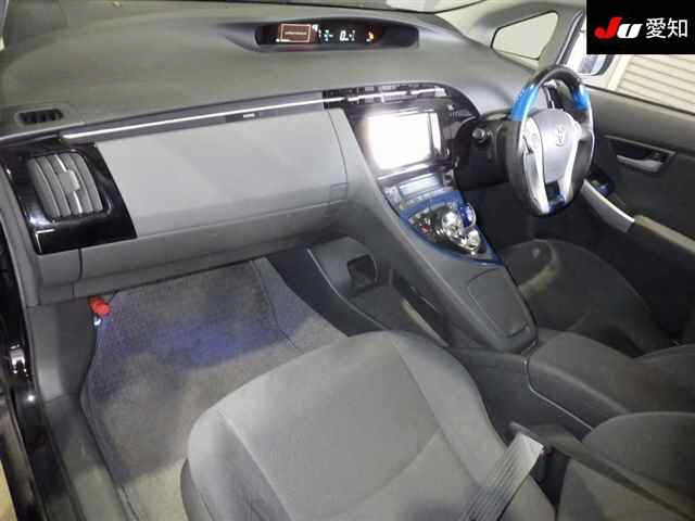 TOYOTA PRIUS 2010