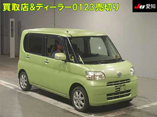 DAIHATSU TANTO 2011