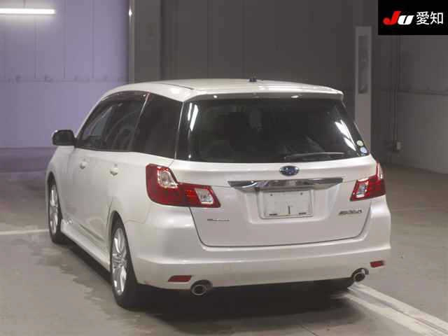 SUBARU EXIGA 2010