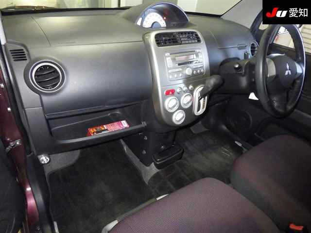 MITSUBISHI TOPPO 2009