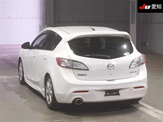 MAZDA AXELA 2010