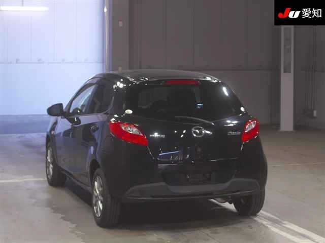 MAZDA DEMIO 2010