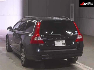 VOLVO V70 2013