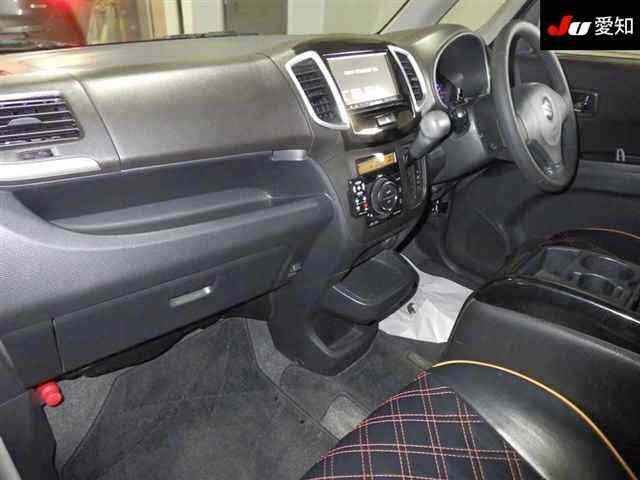 SUZUKI SOLIO 2011
