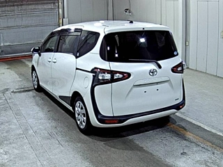 TOYOTA SIENTA 2016