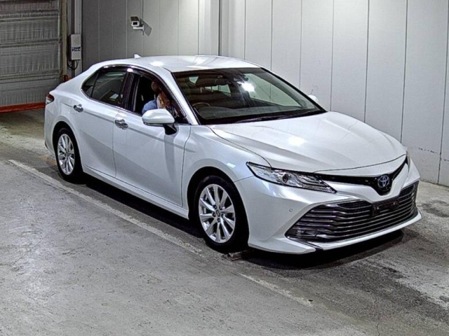 TOYOTA CAMRY 2020