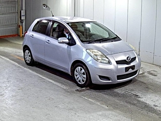 TOYOTA VITZ 2009