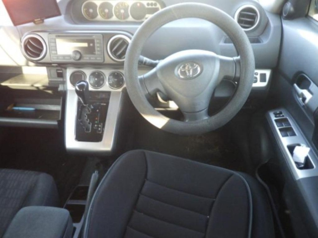TOYOTA COROLLA RUMION 2013