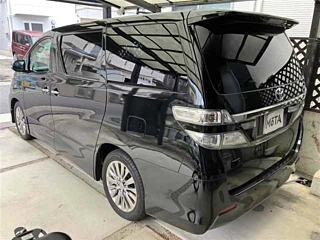 TOYOTA VELLFIRE 2013