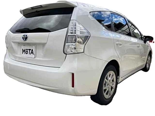 TOYOTA PRIUS ALPHA 2015
