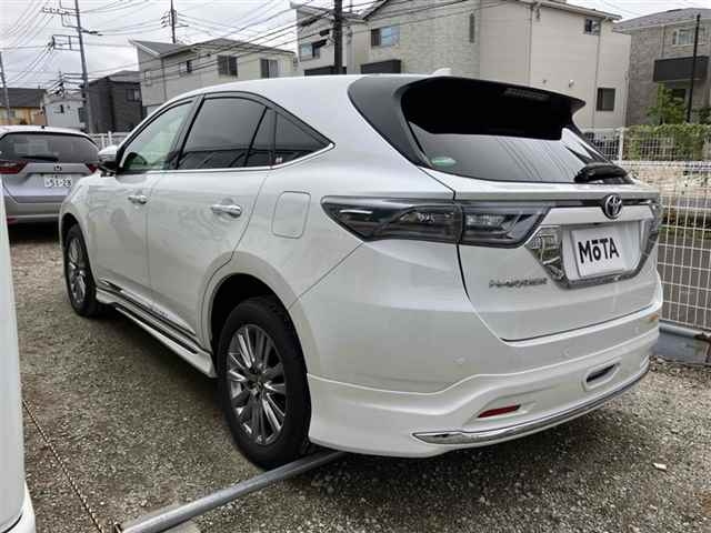 TOYOTA HARRIER 2017
