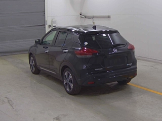 NISSAN KIX 2023