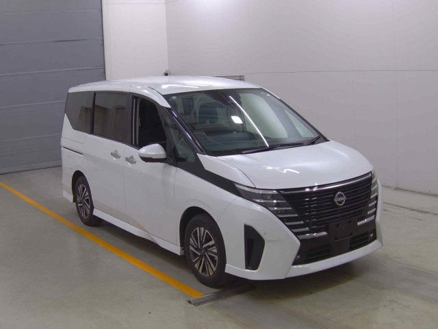 NISSAN SERENA 2023