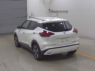 NISSAN KIX 2023