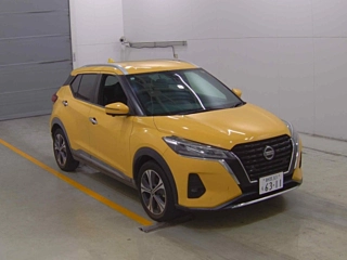 NISSAN KIX 2021