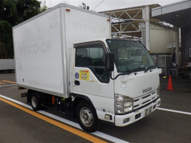 ISUZU ELF 2009