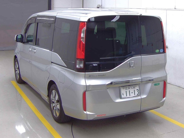 HONDA STEP WAGON 2015