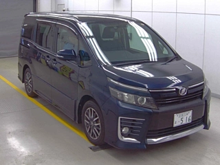 TOYOTA VOXY 2014