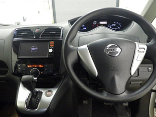 NISSAN SERENA 2014