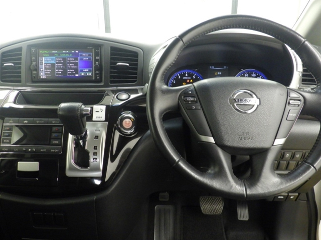 NISSAN ELGRAND 2018